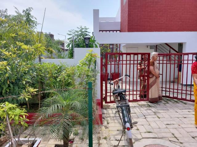 2 BHK Independent House in Sector B Ansal API for rent Lucknow. The reference number is 20736026