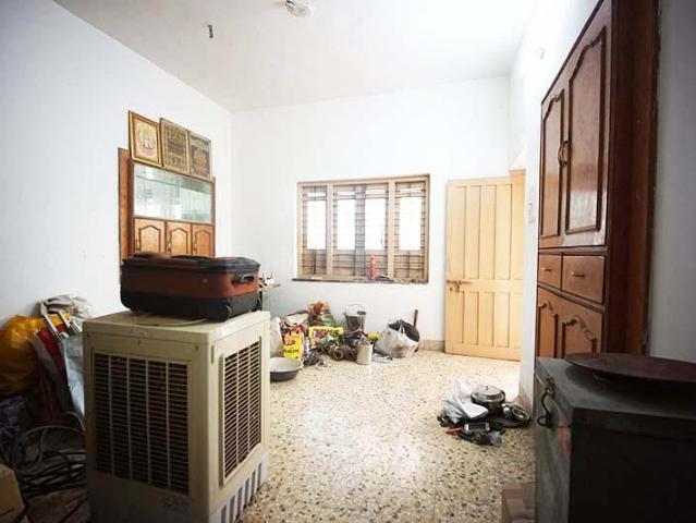 2 BHK Independent House in Shahpur for resale Ahmedabad. The reference number is 20445072