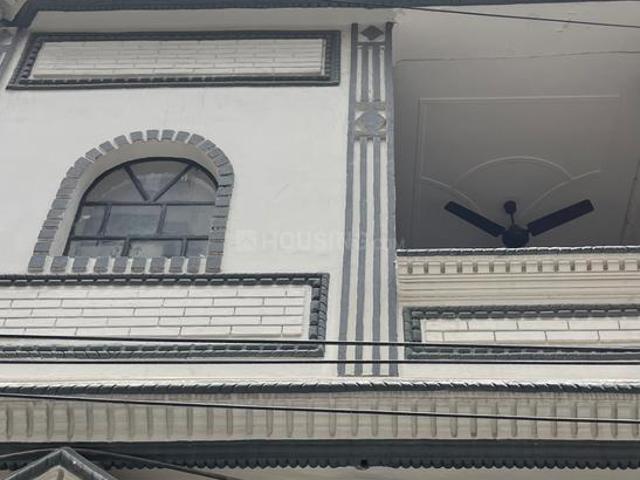 2 BHK Independent House in Gagan Vihar for resale New Delhi. The reference number is 20544293