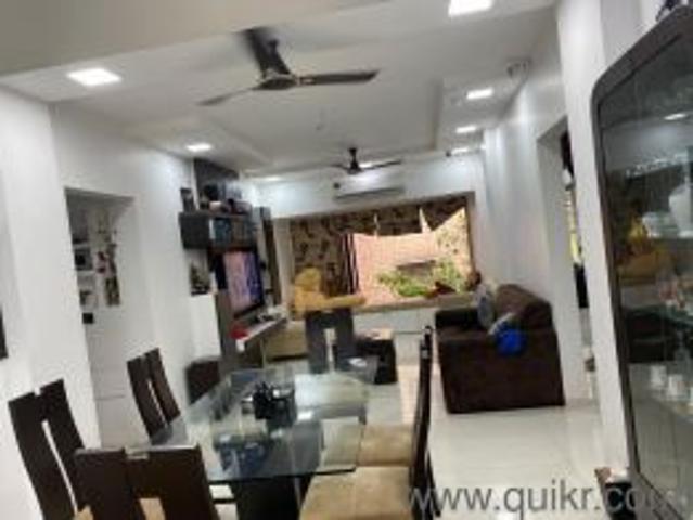 2 BHK rent Apartment in Juhu, Mumbai