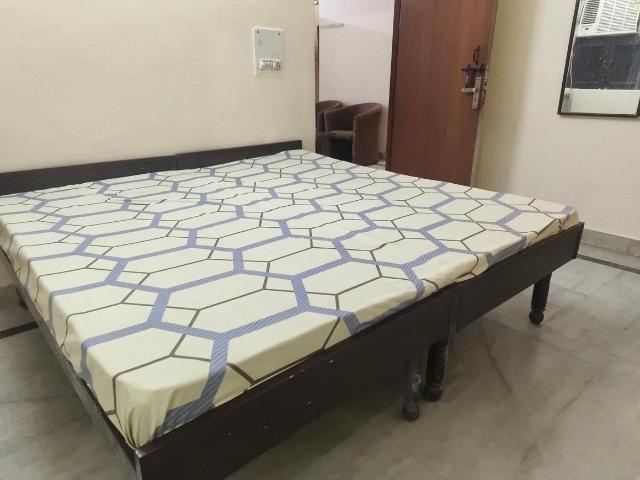 2 BHK Studio in DLF Phase 3 for rent Gurgaon. The reference number is 20455588