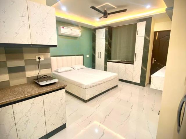 2 BHK Studio in Muradpur for rent Patna. The reference number is 20479777