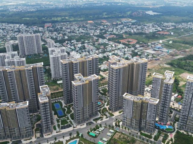 CHO THUÊ CĂN HỘ 2 PN TẦNG CAO Ở GRAND PARK