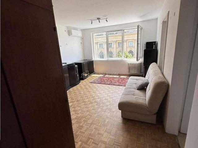 2 cam RadissonVictoriei