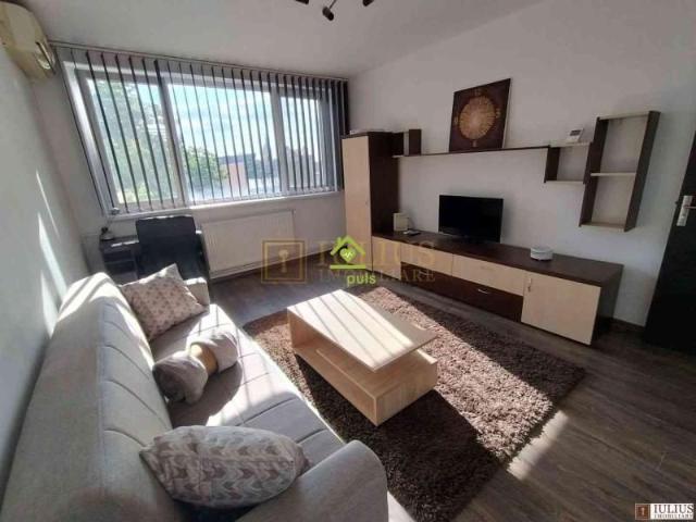 2 camere, Take Ionescu, centrala proprie