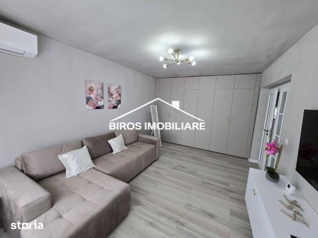 2 camere Ultracentral, Filarmonica–Mercur