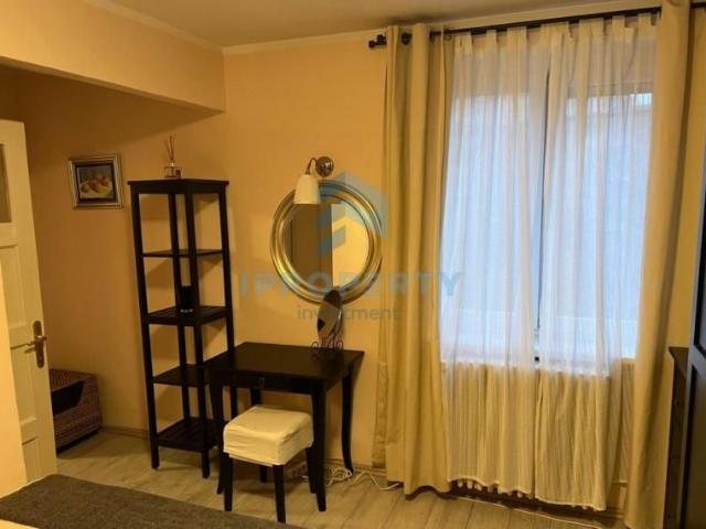 2 Camere | Ultracentral Piata Romana | Metrou | Balcon | Renovat