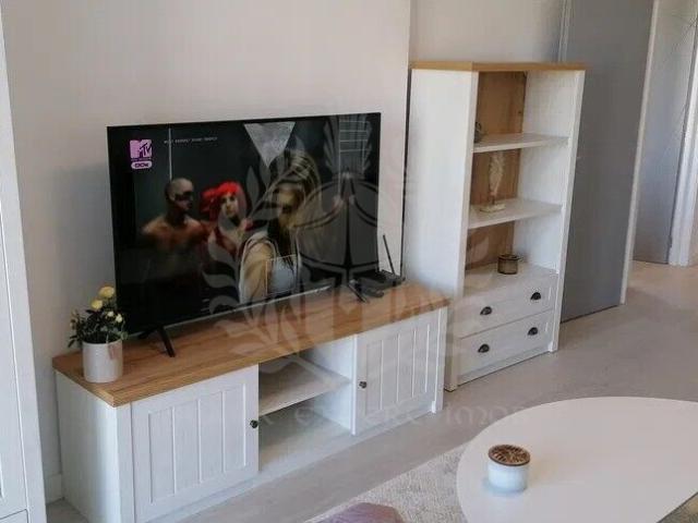 /2 CAMERE WHITE TOWER/