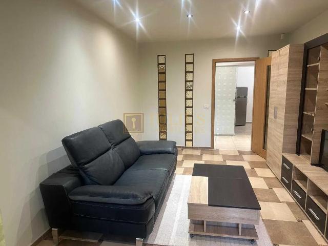 2 camere| zona centrala proximitate Universitati| recent renovat|