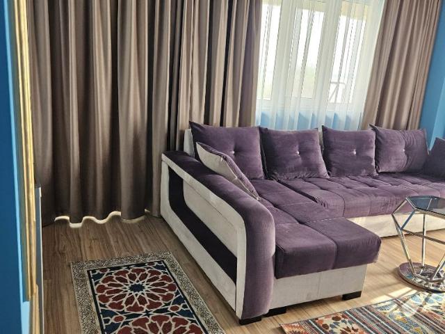 2 camere, apartament de vanzare Constanta judet, Mamaia 9263 •