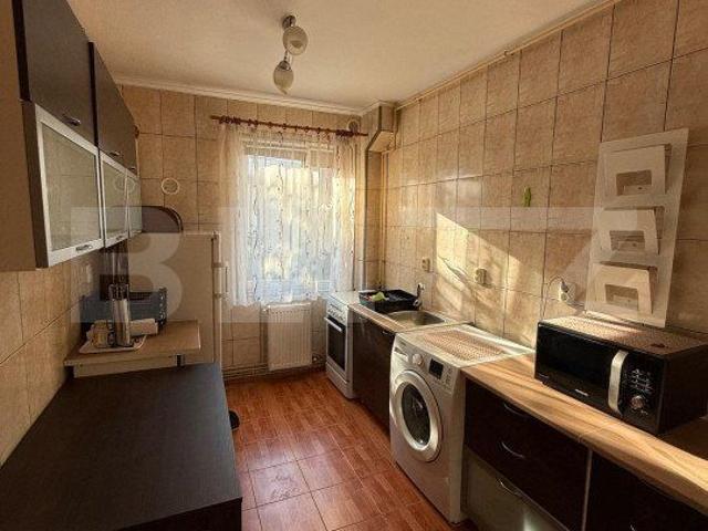 Apartament cu 2 camere, 37 mp, Strada George Enescu, Deva