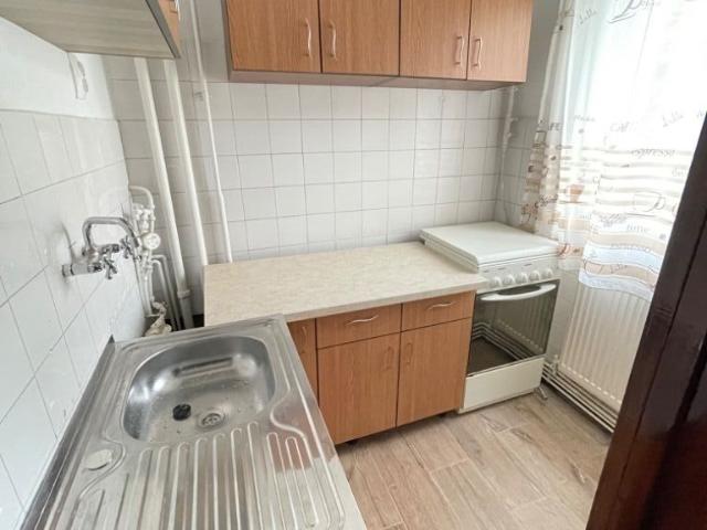 2 camere, apartament de vanzare Timis judet, Aleea Castanilor 8137 •