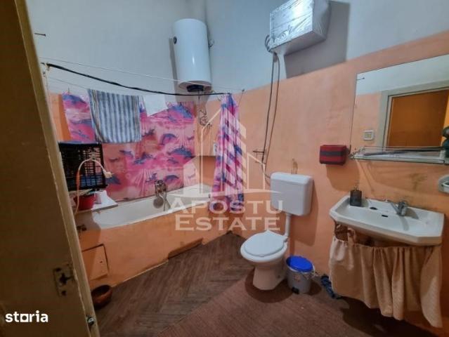 Apartament cu 2 camere, semidecomandat, parter, zona Iosefin