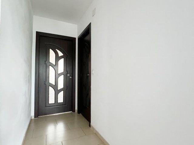 2 camere, apartament de vanzare Timis judet, Zona Soarelui 8892 •