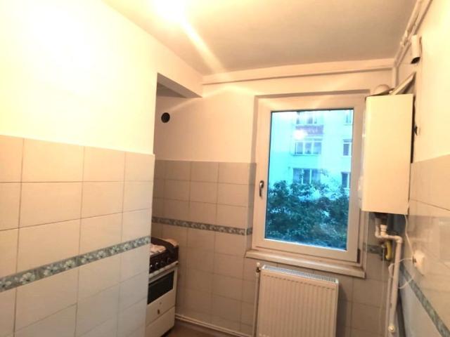 2 camere, apartament de vanzare Vrancea judet, Focsani 9206 •