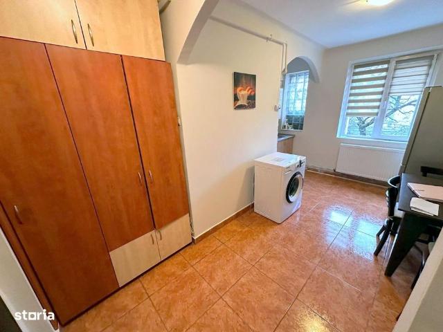 2 camere, bloc nou, cu parcare, zona centrala, pe strada Traian Mosoiu