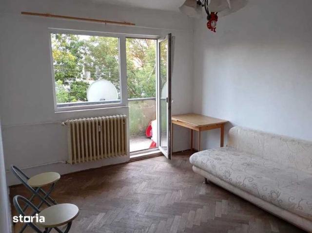 2 camere, Cameliei