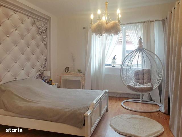 2 camere, casa de vanzare Brasov judet, Bartolomeu 8423 •