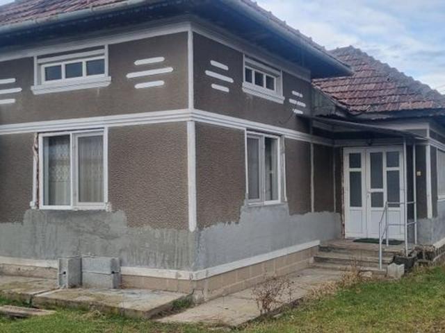 2 camere, casa de vanzare Hunedoara judet, Brad 9148 •