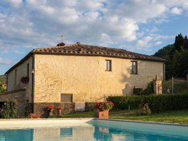 2 Camere da Letto Cascina Toscana in Vendita A1190rc. 320m² Sarteano