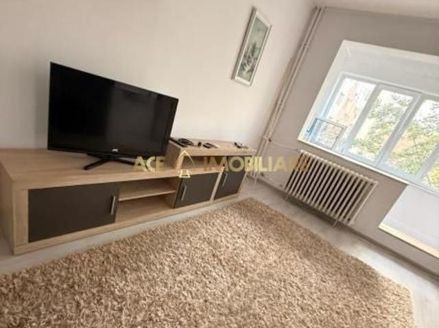 2 Camere de inchiriat | 1 Decembrie 1918 | Metrou | Petfriendly