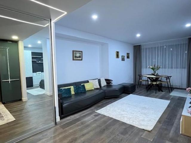 2 camere de inchiriat Cortina Residence
