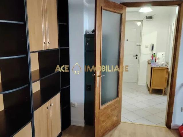 2 Camere de inchiriat | Crangasi | Metrou