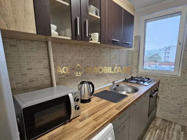 2 Camere de inchiriat | Gara de Nord | Metrou | Renovat