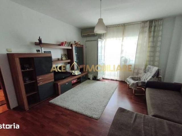 2 Camere de inchiriat | Nerva Traian | Metrou | Decomandat