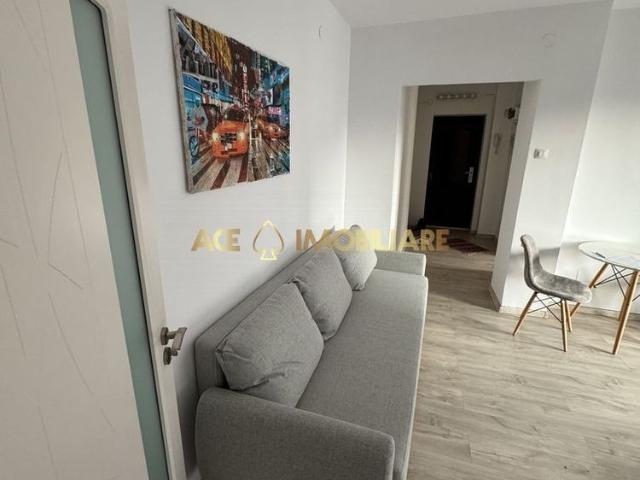 2 Camere de inchiriat | P ta Romana | Metrou | Centrala | Dishwasher