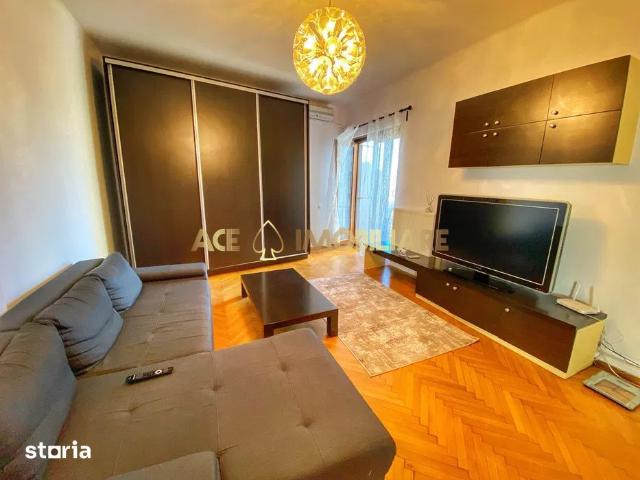 2 Camere de inchiriat |Unirii | Metrou | Mobilat | Utilat | Centrala