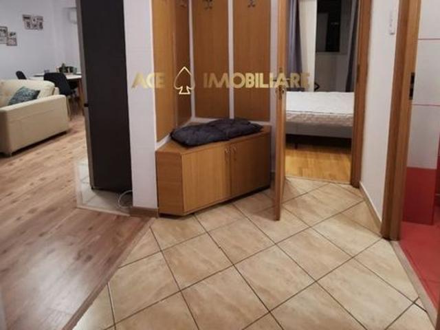 2 Camere de inchiriat | Unirii | Metrou | Mobilat