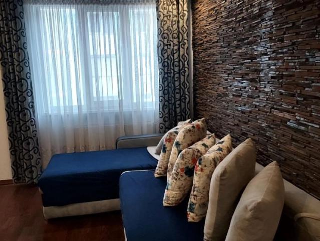 2 camere, decomandat, 52 mp, de inchiriat apartament in zona Precista, Scoala nr.10, Cod 162078