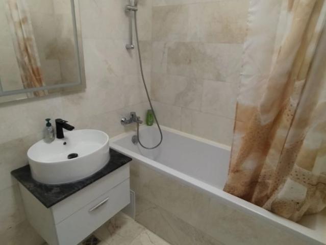 2 camere, decomandat, 60 mp, de inchiriat apartament in zona Copou, Royal Town, Cod 162138