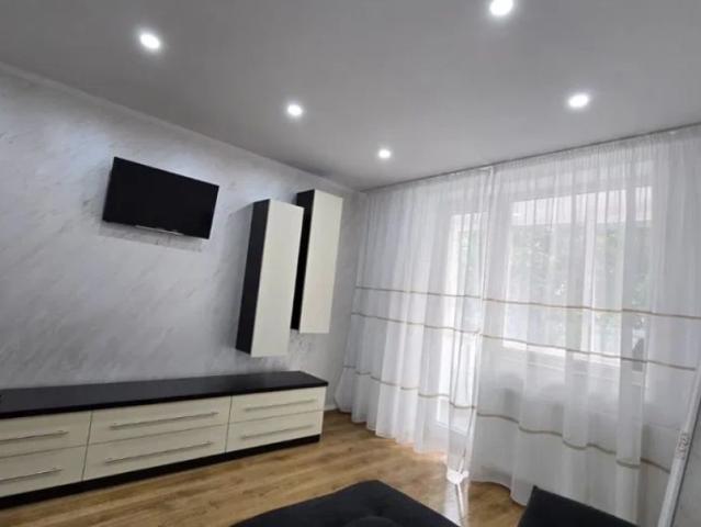 2 camere, decomandat, 62 mp, de inchiriat apartament in zona Maratei, Scoala Nr.2, Cod 162538