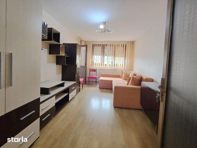 2 camere decomandate, Micro 14, zona Centrului Medical Irina
