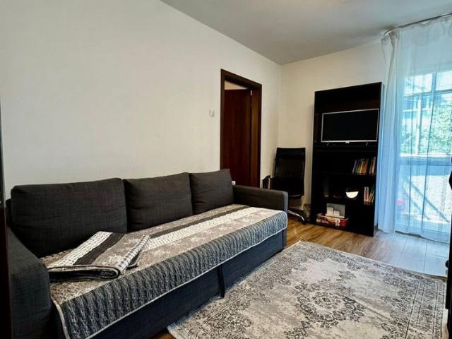2 Camere | Dristor | Titan Baba Novac