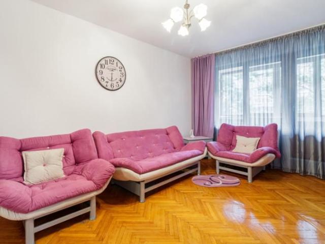 2 Camere Etaj 2 Din 10 Metrou Gorjului