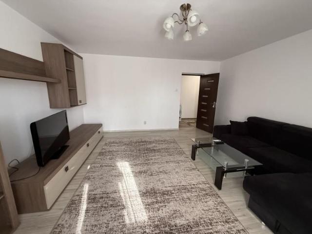 2 camere foarte spatios, decomandat, Ultracentral Ramada, etaj2 cu lift