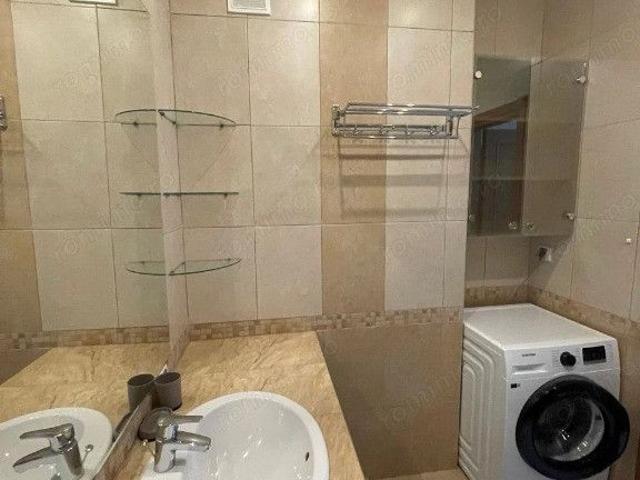 2 camere in zona Soarelui
