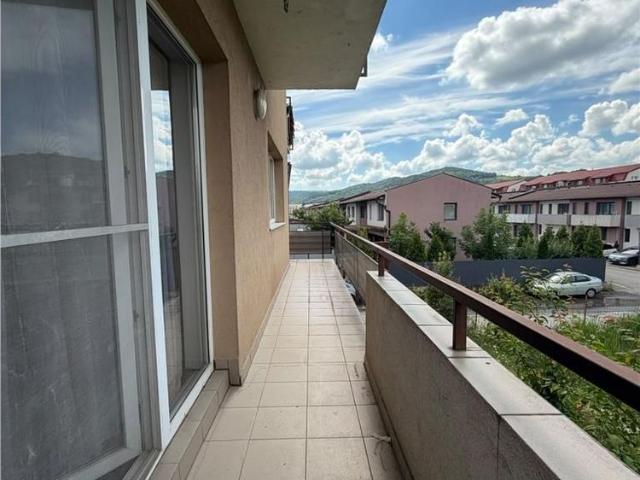 2 camere l Str.Eroilor l Parcare l Floresti