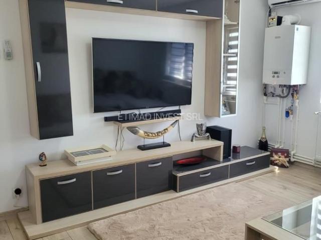 2 camere | Loc de parcare | Centrală pe gaze | Năvodari – Str.Albinelor 400 E