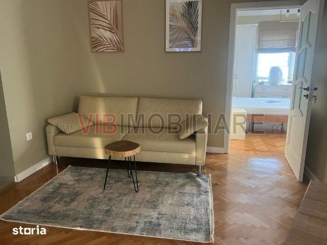 2 camere lux la Piata Amzei