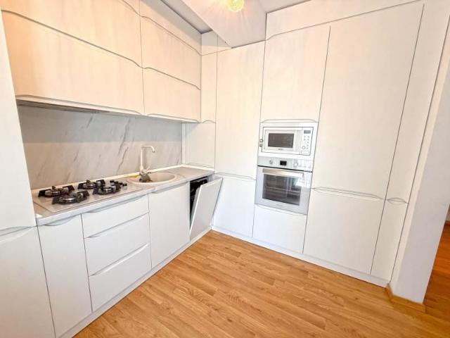 2 camere lux PARC Residence, totul NOU, etaj1 cu lift, centrala, masina de spalat vase, loc parcare