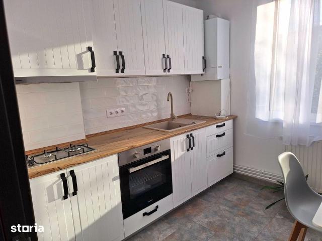 2 camere, mobilat modern, in centru, pe strada Craiova, in zona garii