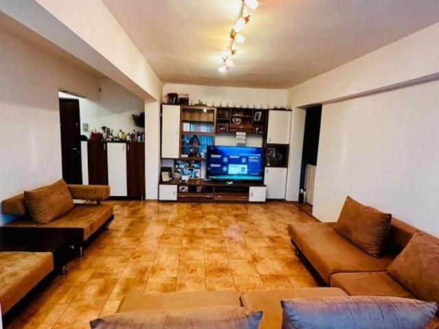 2 camere modern, foarte spatios, etaj2, Rovine Helmat