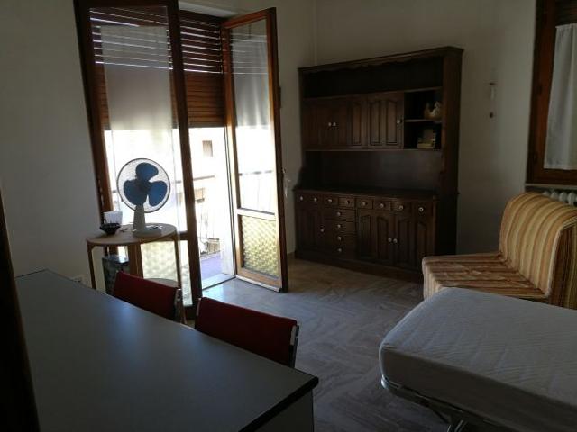 2 CAMERE PER 2 STUDESSSE