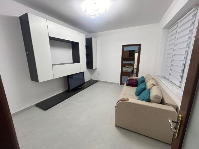 2 Camere Piata Constitutiei + Loc de Parcare