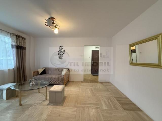 2 CAMERE PODU ROS PALAS PRIMA INCHIRIERE