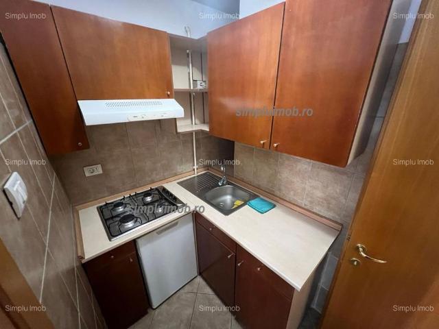 2 Camere Pretabil Birou Zona Armeneasca